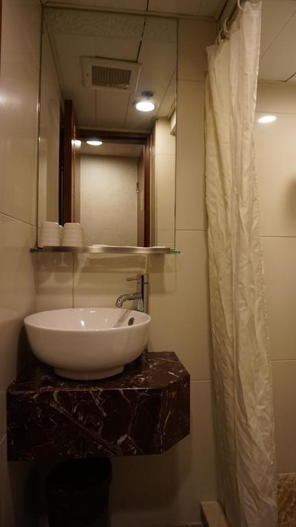 Oriental Lander Hotel Kowloon (Hong Kong) Exterior foto