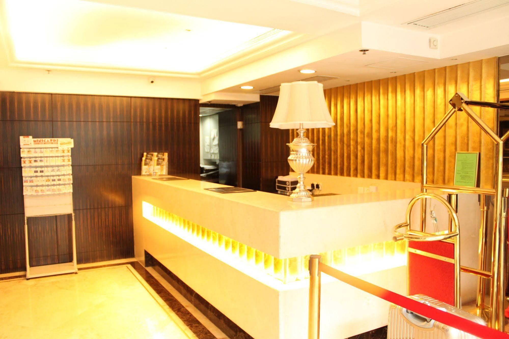 Oriental Lander Hotel Kowloon (Hong Kong) Exterior foto